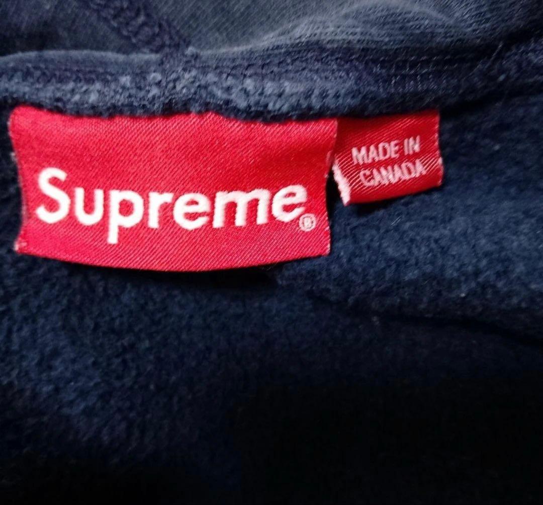 SUPREME フード付きパーカー