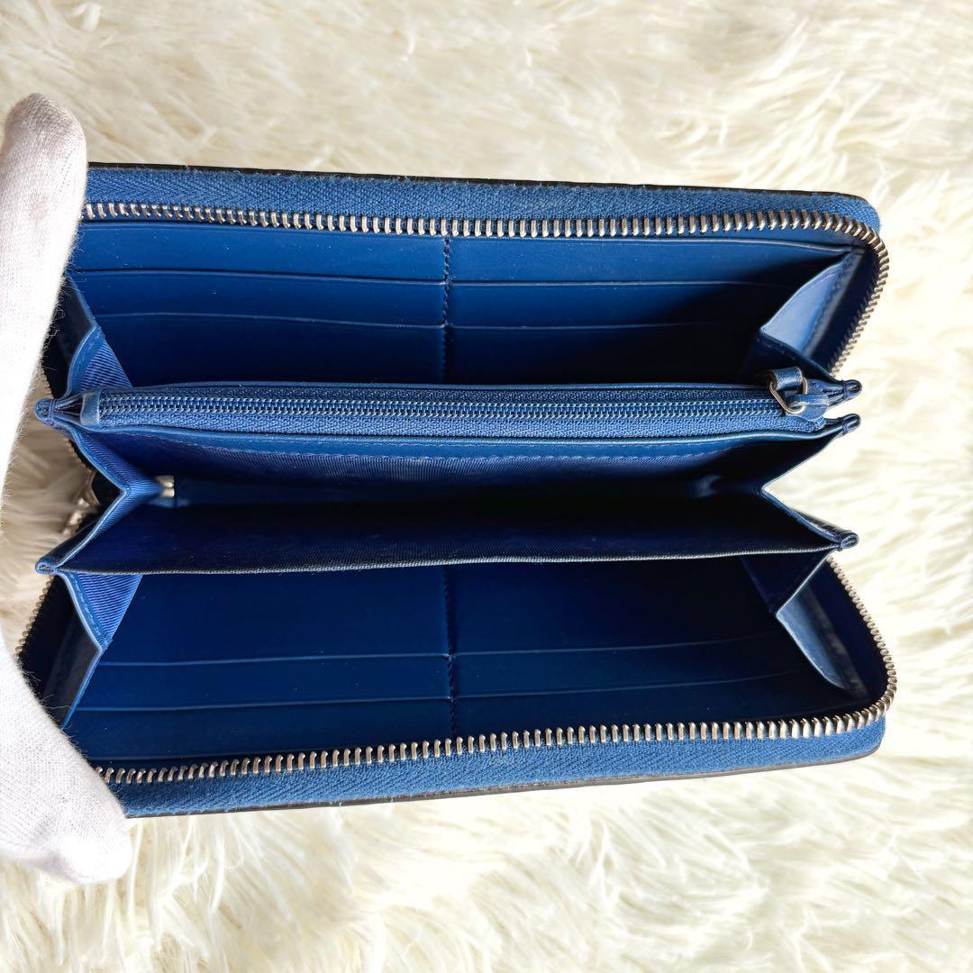 Nao( ＾ω＾ ) 様　GUCCI グッチ GG エンボス 型押し 長財布