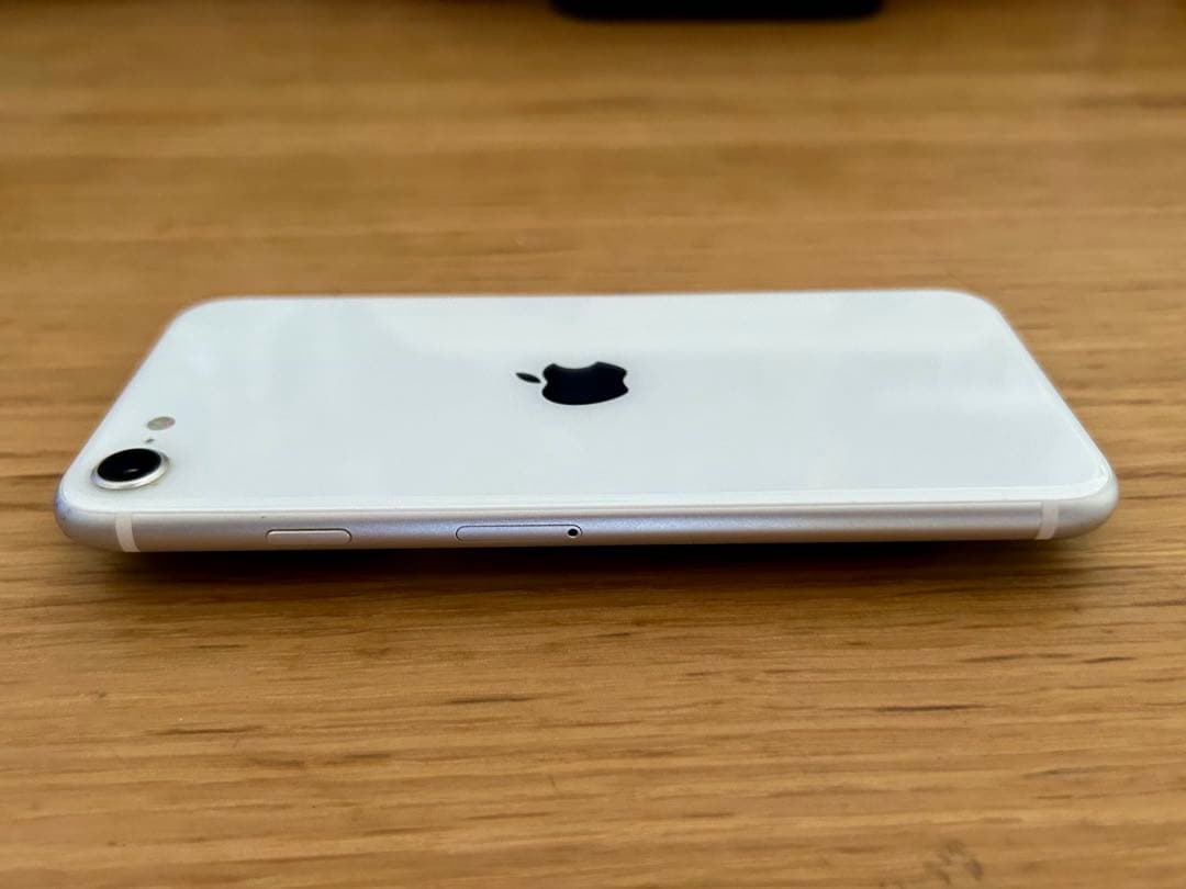 Apple iPhoneSE第2世代 ホワイト 美品 ネットワーク利用制限確認済