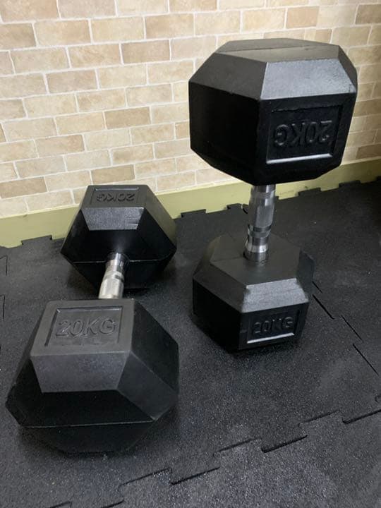 7000円割引！ヘックス  ダンベル　20kg 25kg  各２個