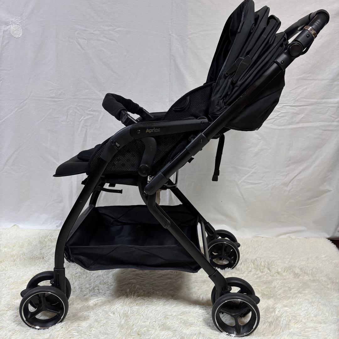 極美品 Aprica オプティアクッショングレイス オニキスブラック ベビーカー