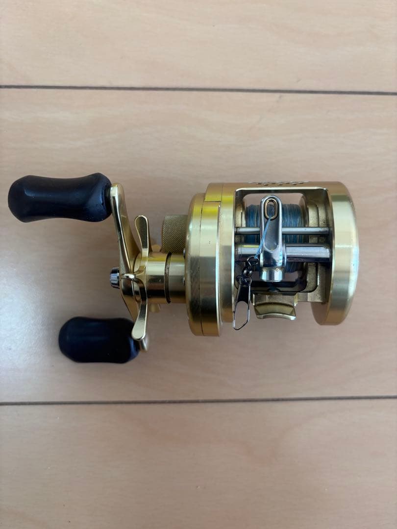 SHIMANO シマノ　01 カルカッタコンクエスト　100