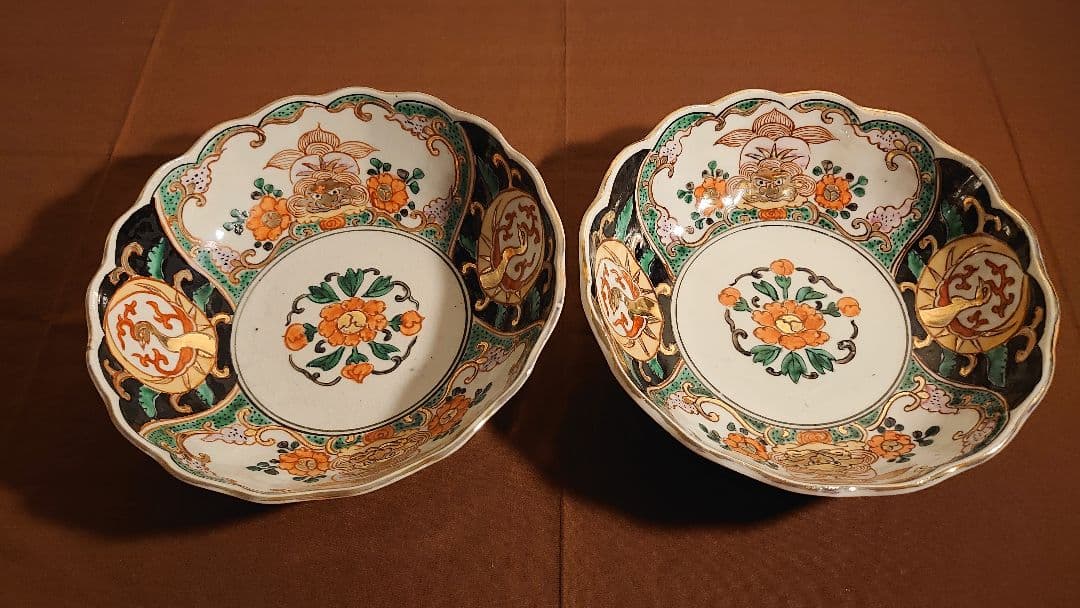 古伊万里　伊万里　色絵　金襴手　獅子の図　菓子鉢　大鉢　２客