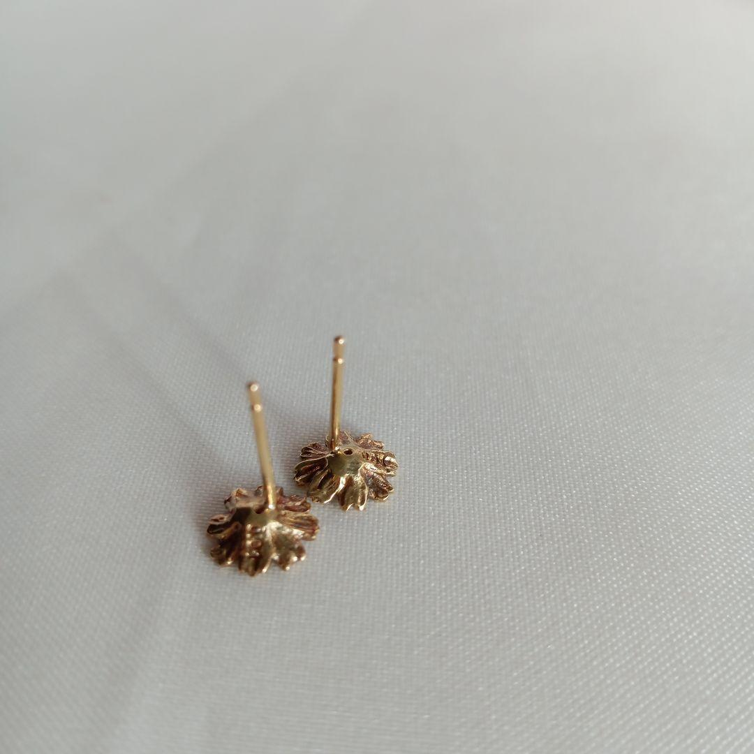 花モチーフ コスモスK18ピアス