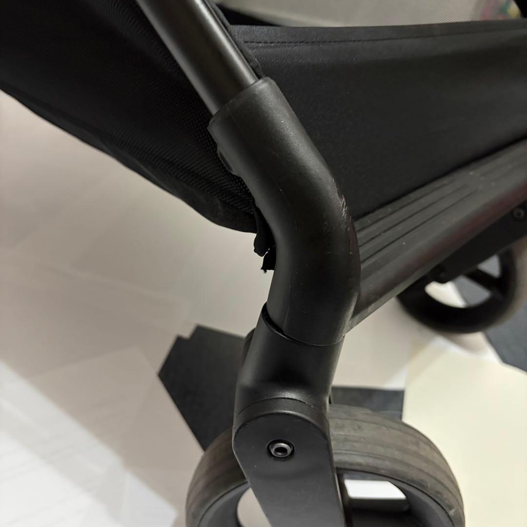Y*U様 ブラック 折りたたみベビーカー ルーチェフリー 2024年モデル
