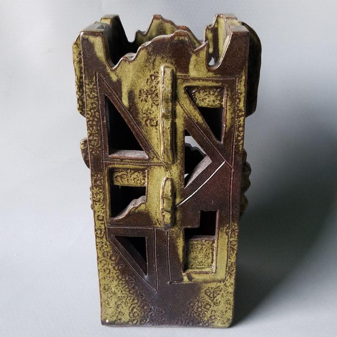 信楽焼傘立て  変形角格子 高さ４４cm