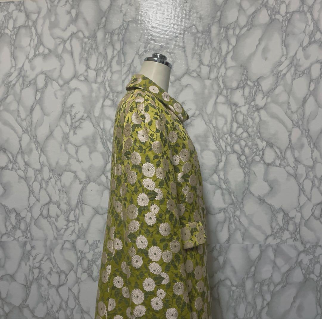 美品　スペシャルアイテム　JUNKO SHIMADA 花柄総刺繍　デザインコート
