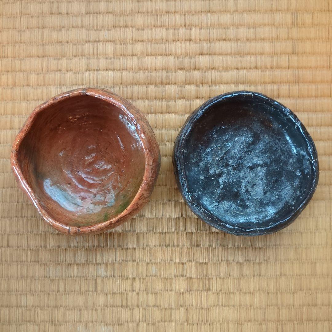 陶器製茶碗 赤色黒色 木箱付き　赤楽　黒楽　菊麻呂雅翁　樂吉左衞門　古美術　骨董