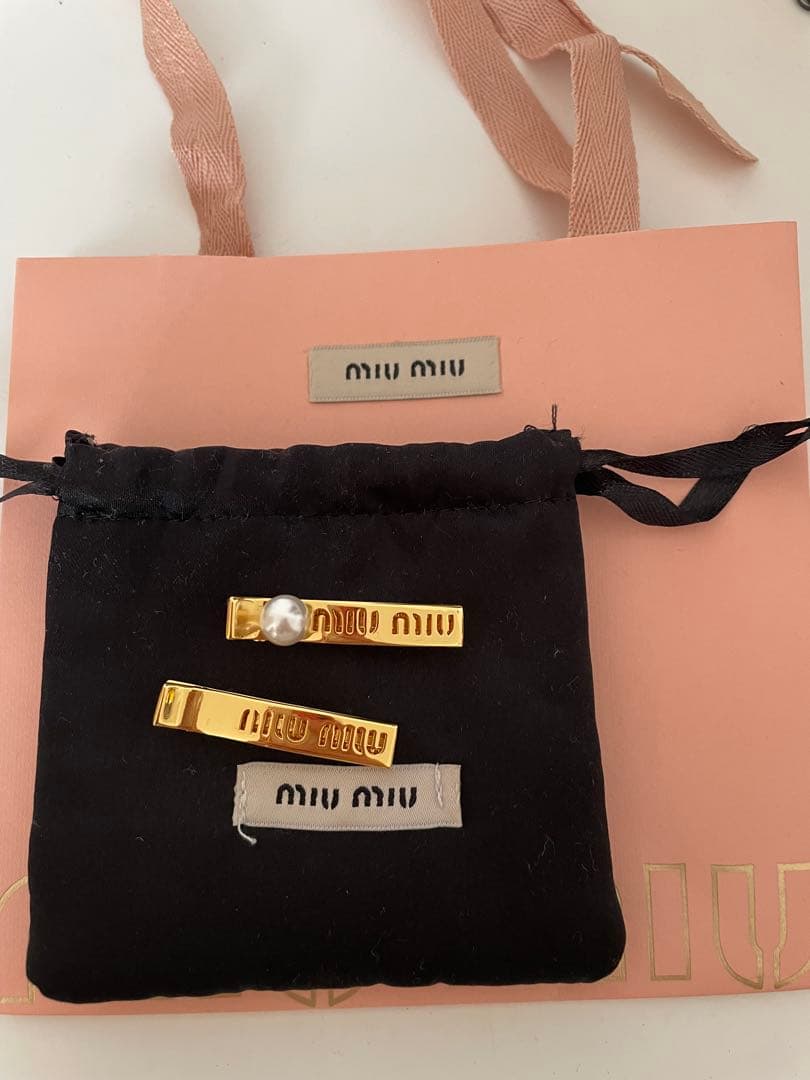 miumiu ヘアクリップ ヘアピン パール