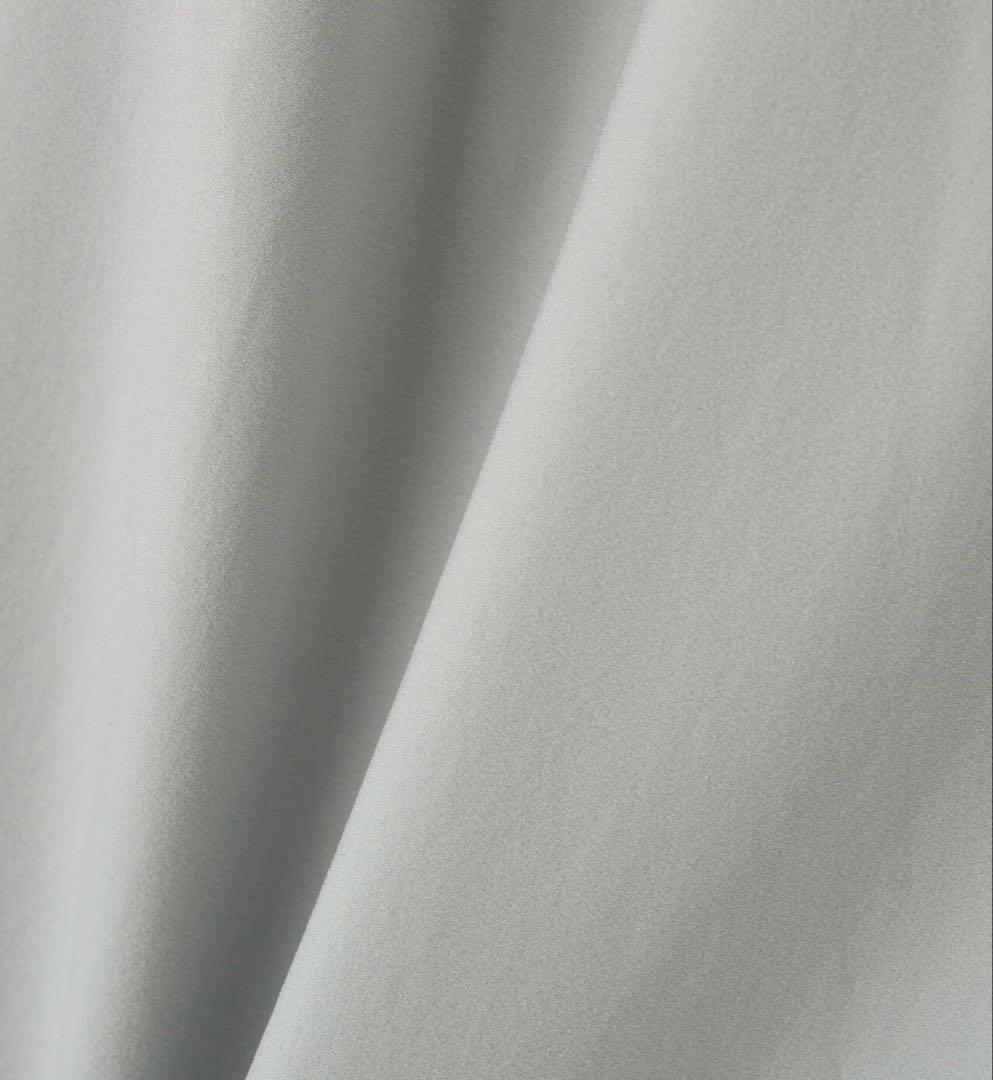 LE PHIL(2025年製) SOLOTEXノースリーブブラウス