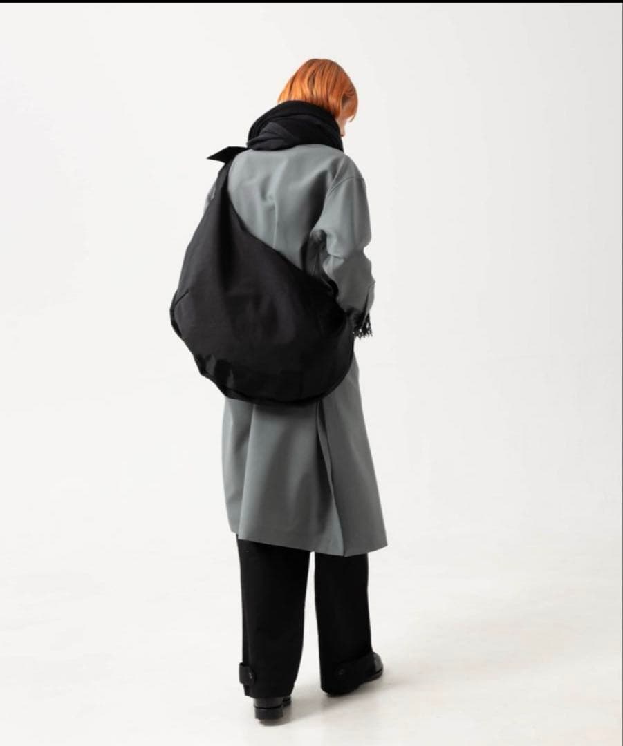 MB ULTIMATE FABRIC ハーフムーンボディバッグ BIG