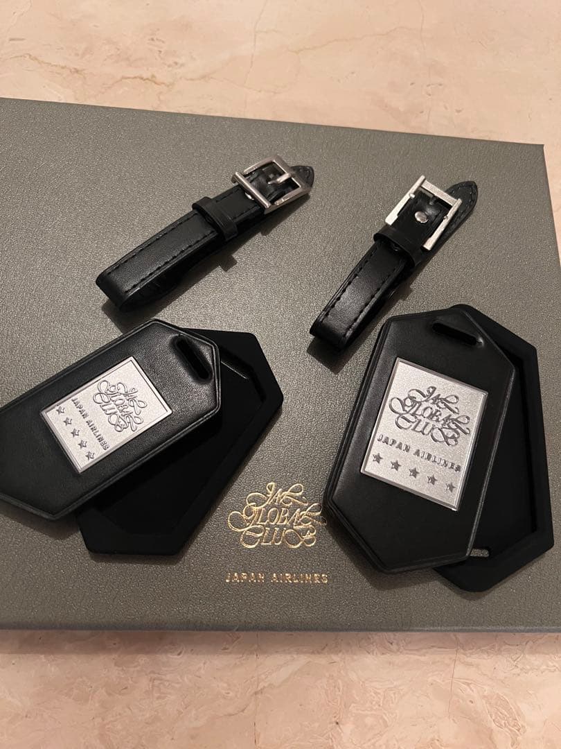 JAL 最高スティタス 黒亀タグJGCファイブスターネームプレート2個セット