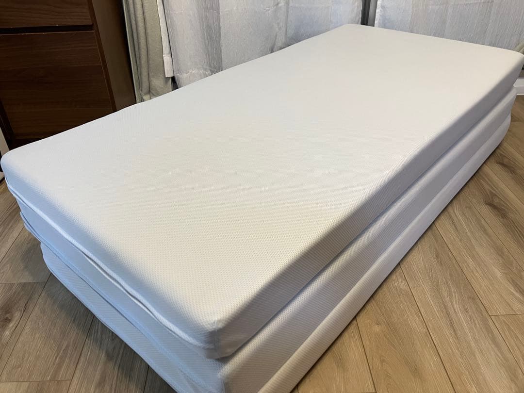 マニフレックス　ダブルサイズマットレス ホワイト