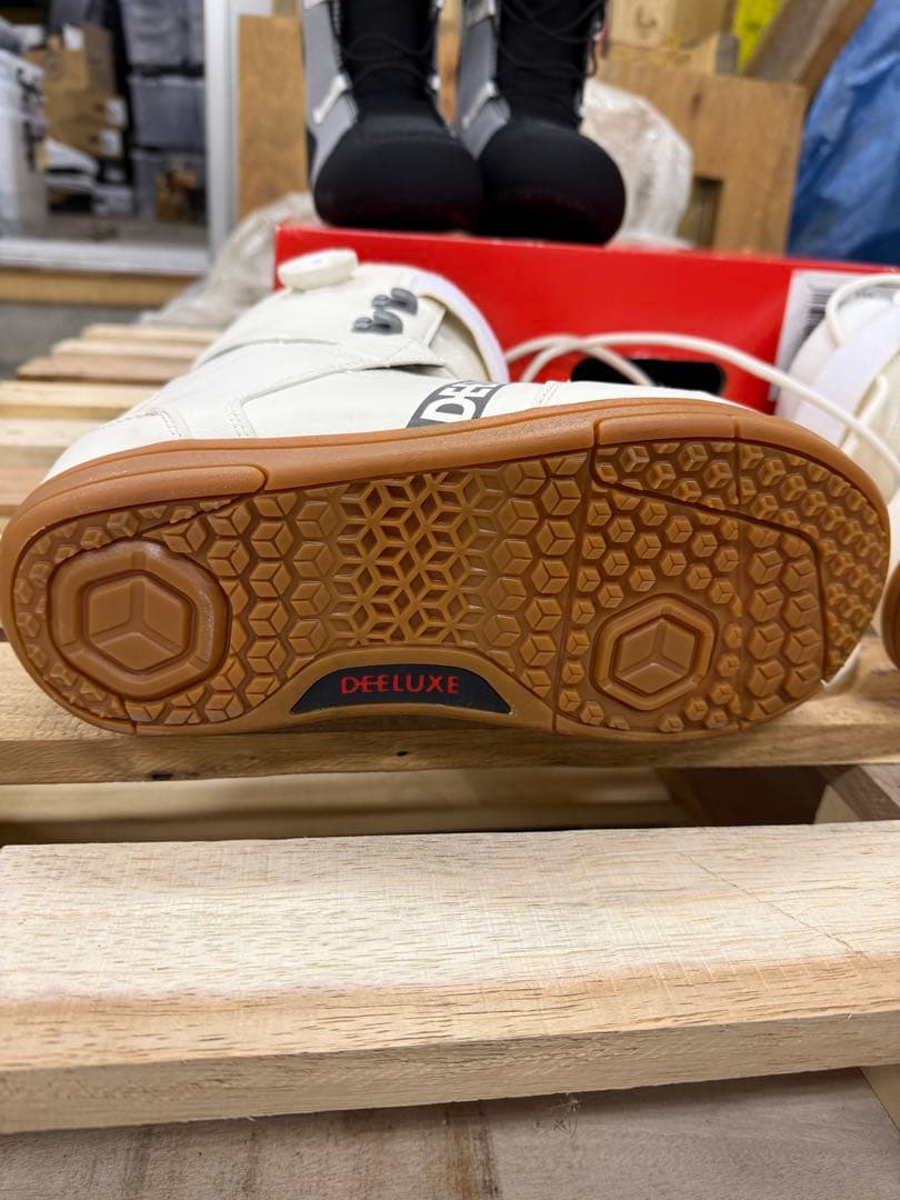 DEELUXE D.N.A. 23/24 26.0 cm ホワイト　おまけ付き