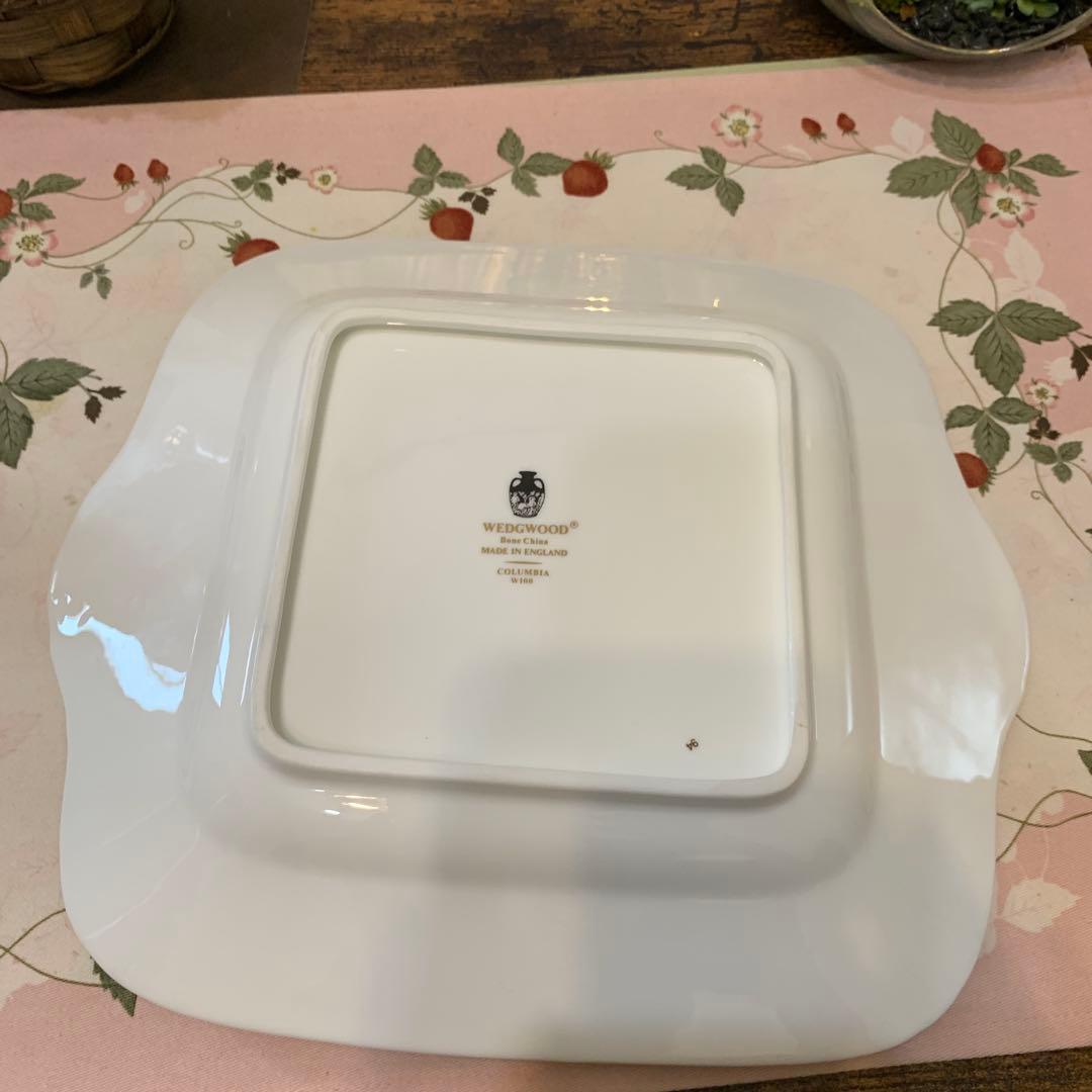 ウェッジウッド コロンビア　パウダー　ブルー　bbプレート　スクエアプレート