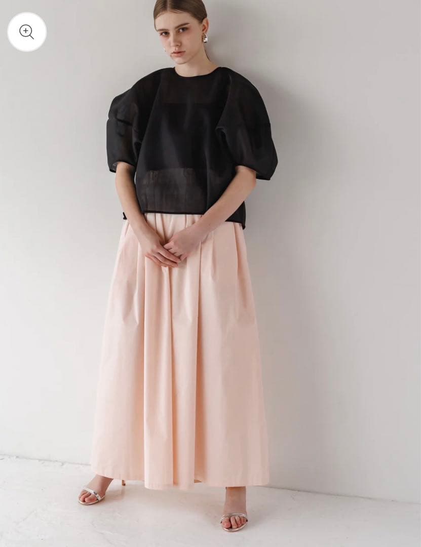 liten Sheer Sculpture Topsシアートップス　ブラック