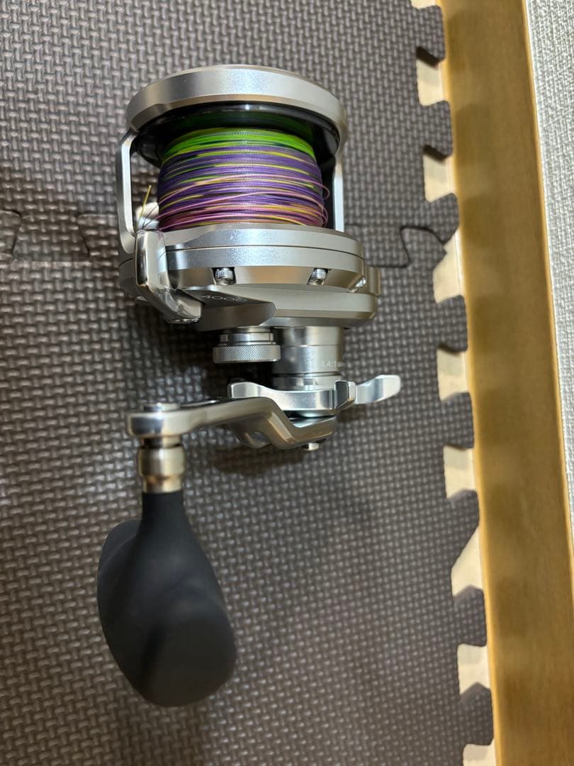 【美品】シマノ　オシアジガー4000 パワーギア　ジギングリール