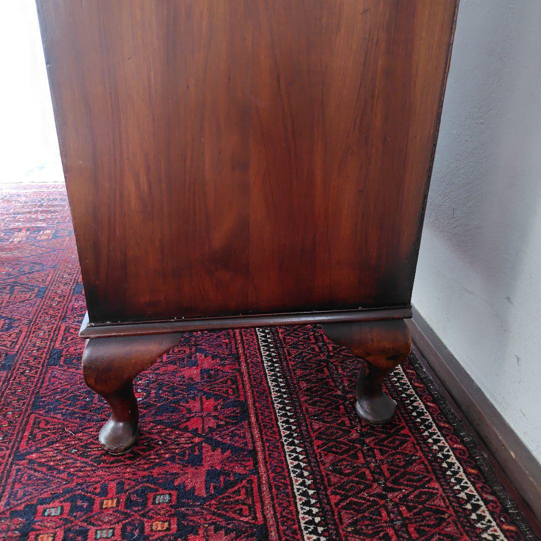 イギリス　ビンテージ　木製キャビネット 収納付き