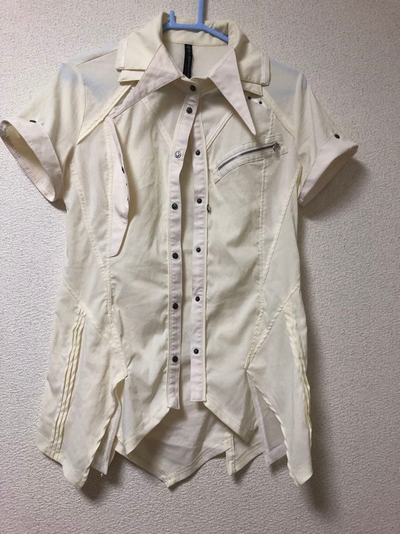 OzzCroceオッズクローチェクリーム色ショートスリーブシャツ