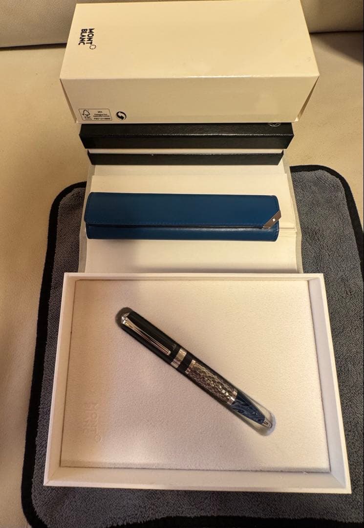 モンブラン 作家シリーズ レフ・トルストイ ボールペン レザーケースセット販売