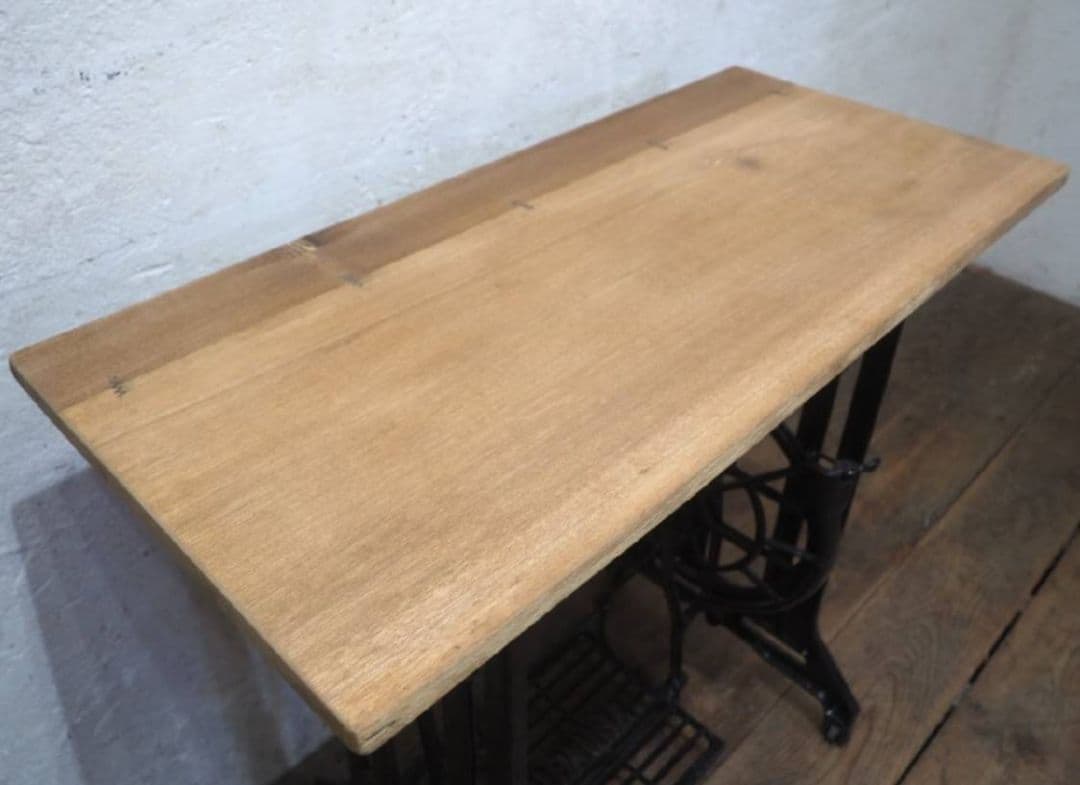 1160 黒ペンキのミシンテーブル　デスク　古家具　レトロ　リメイク　ビンテージ