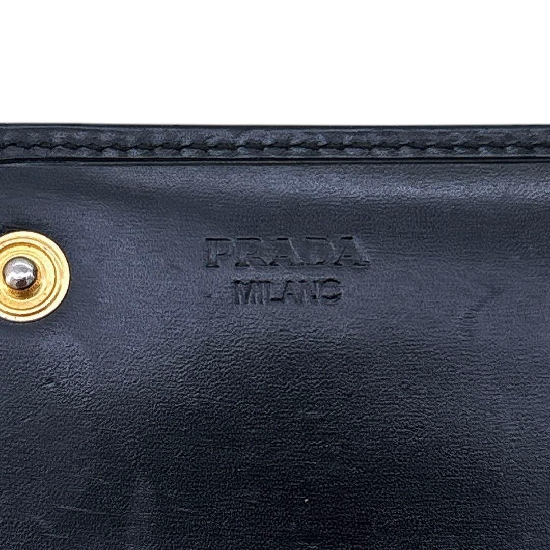 プラダ/サフィアーノ/長財布/二つ折り/BP0241/背面ファスナー付き/レザー