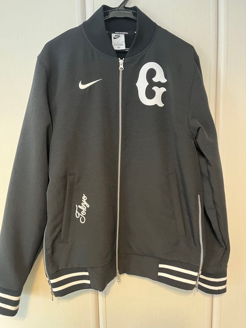 読売ジャイアンツナイキグランドコート2024