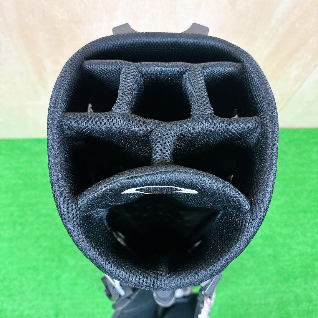 【極美品】 OAKLEY オークリー キャディバッグ スタンド式 軽量 カモフラ