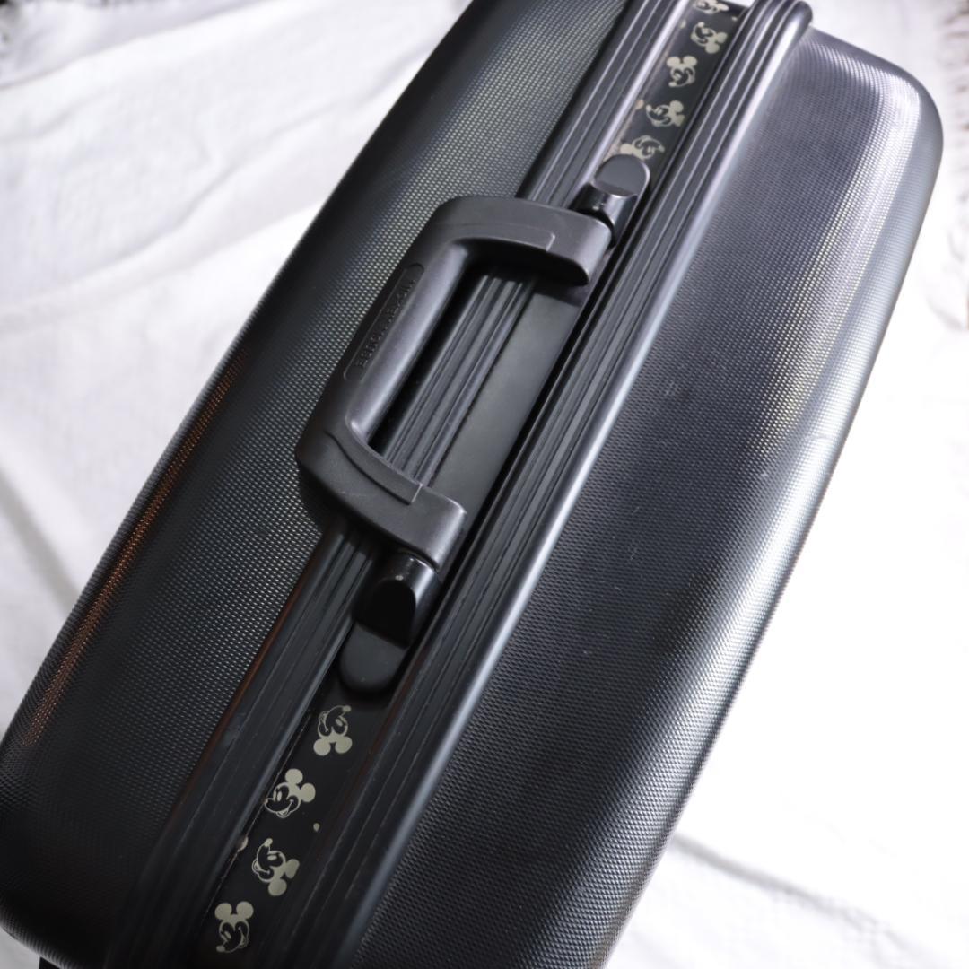 希少！特大サイズ！ミッキーマウス　スーツケース　キャリーバッグ 軽量カーボン素材
