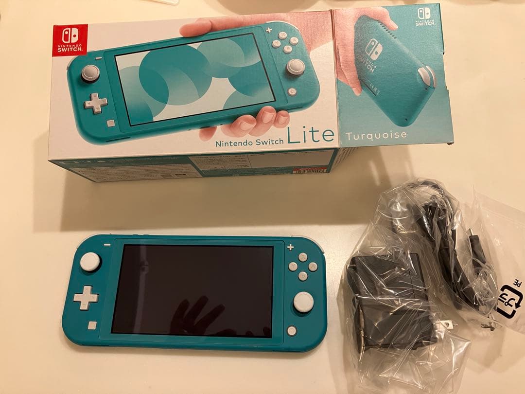 Nintendo Switch Lite ターコイズ 本体 美品 充電器未使用