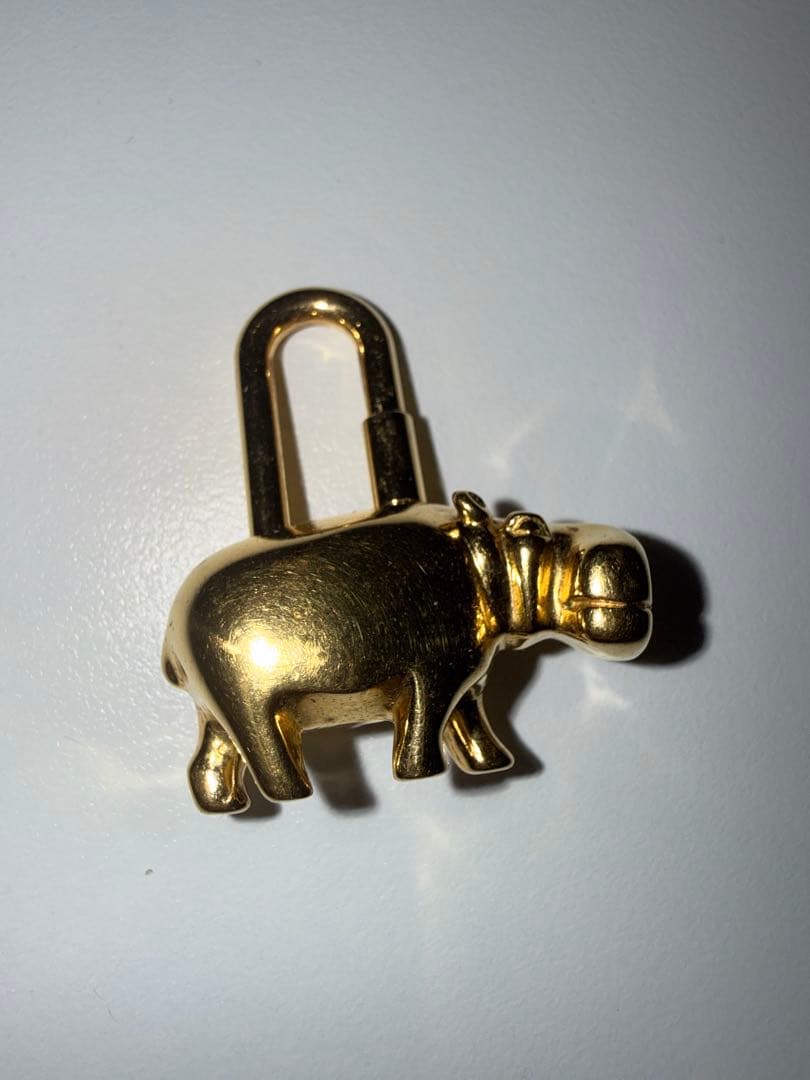 カデナ　限定　カバ　ヒッポデザイン ゴールドキーホルダー 2005年製