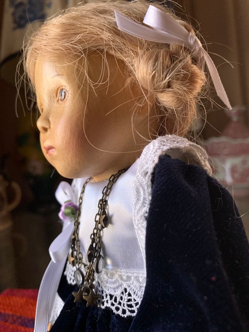 DOLFIイタリア製　可愛すぎる木彫少女人形！ 可愛がって下さい！