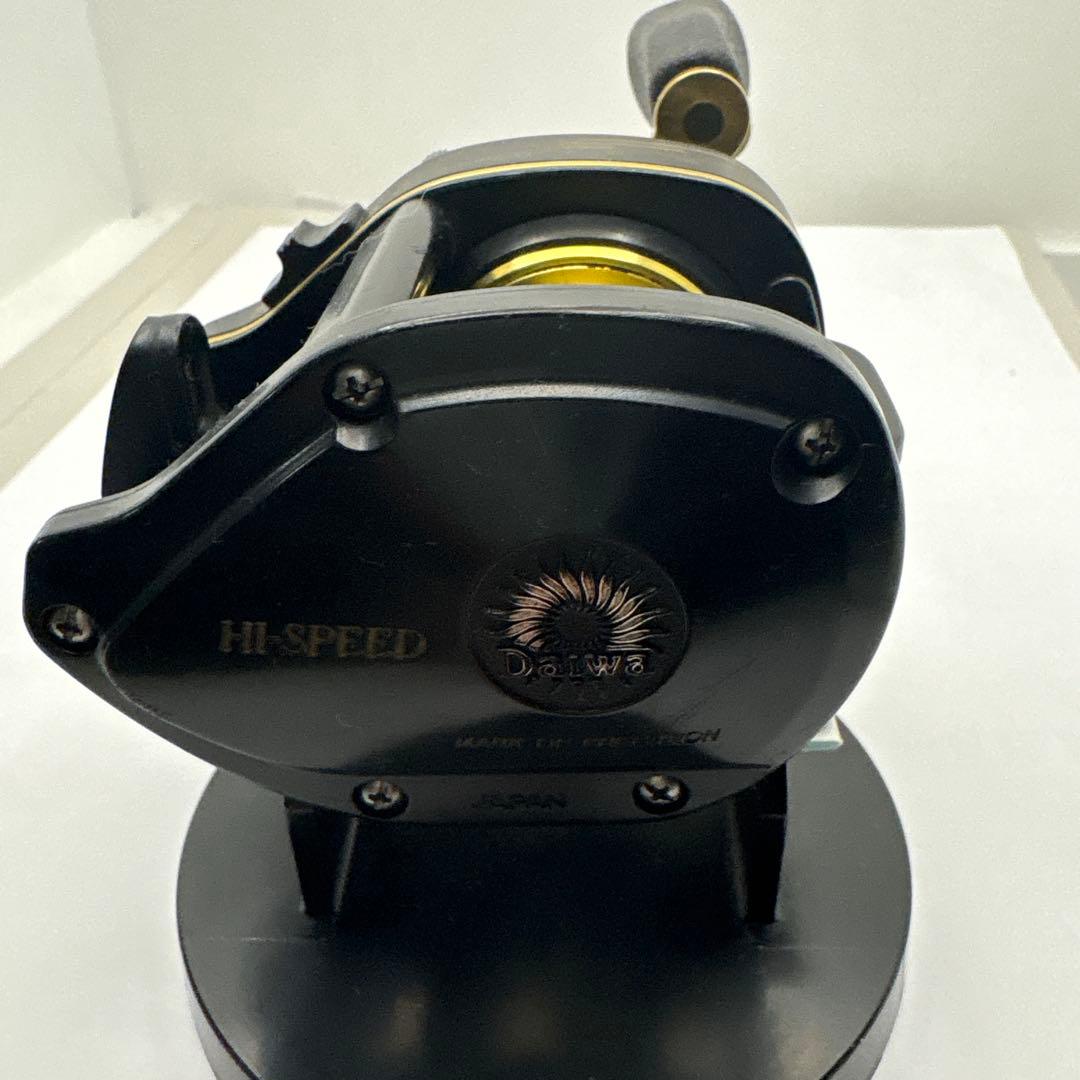 Daiwa MILLIONAIRE st-10AC8ハイスピード ベイトリール