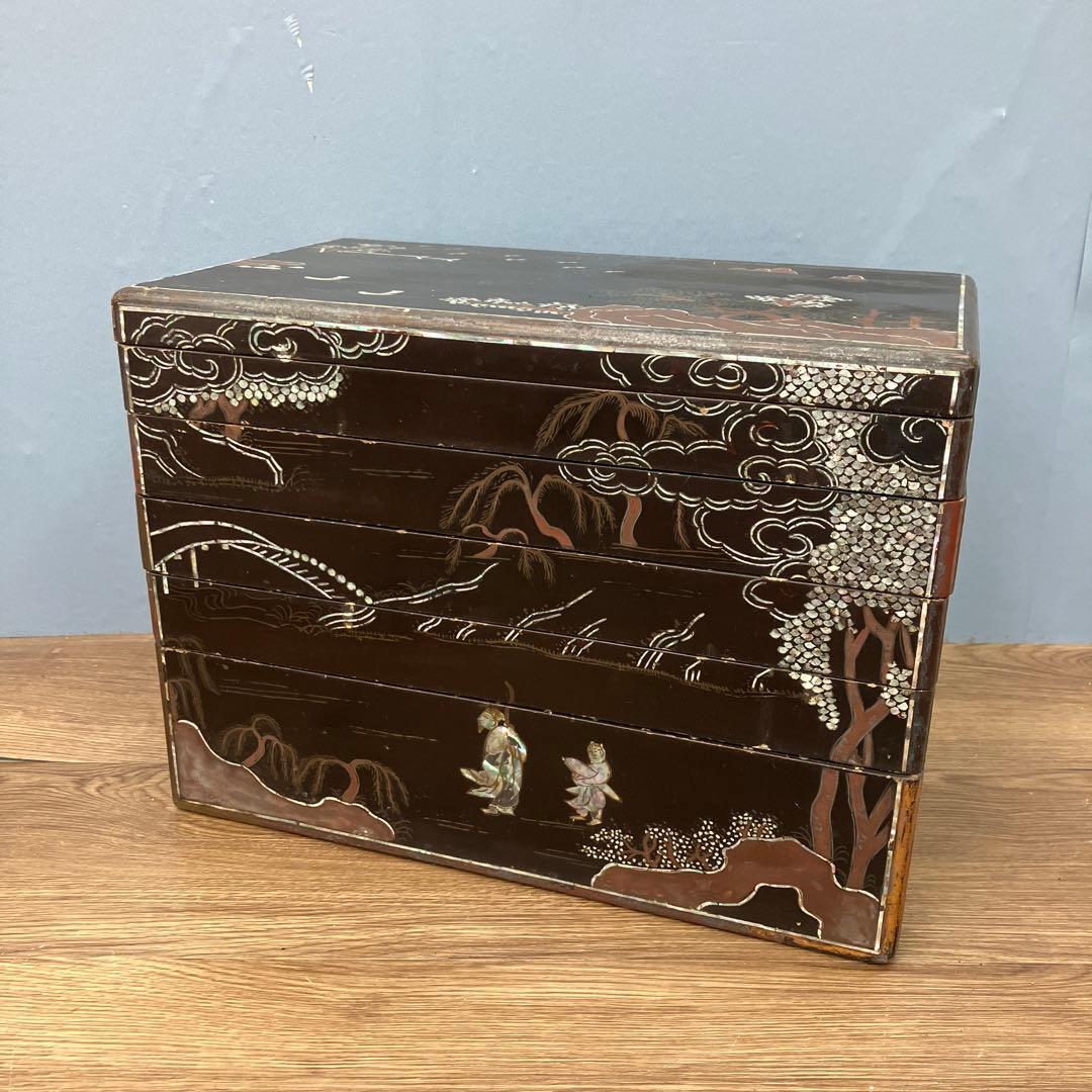 E-3 骨董 アンティーク 螺鈿細工 漆塗 五段重箱 風景人物図 天然木 時代物
