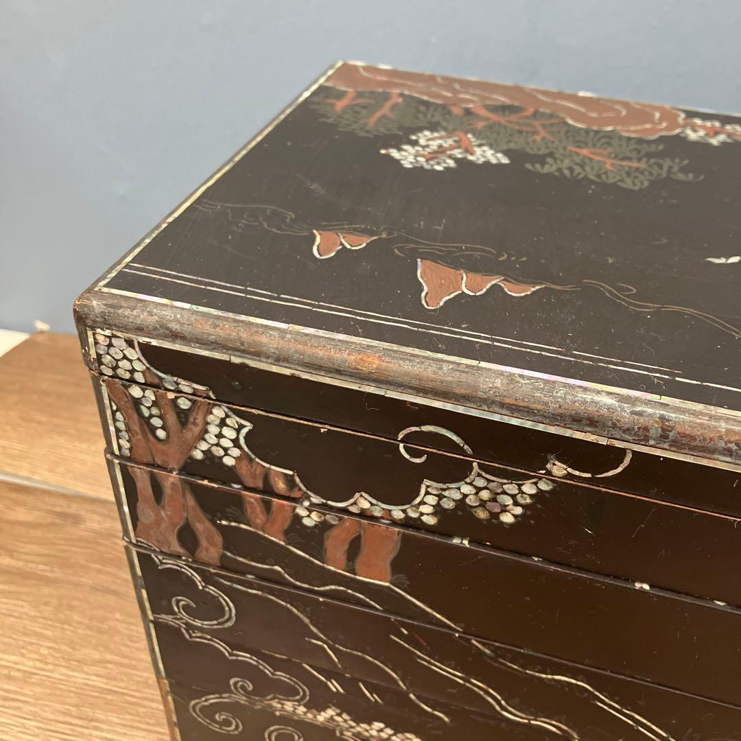 E-3 骨董 アンティーク 螺鈿細工 漆塗 五段重箱 風景人物図 天然木 時代物