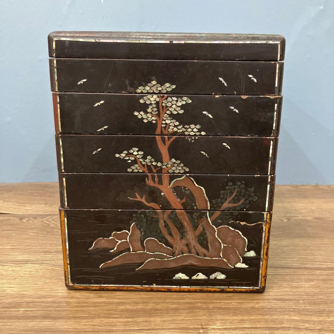 E-3 骨董 アンティーク 螺鈿細工 漆塗 五段重箱 風景人物図 天然木 時代物