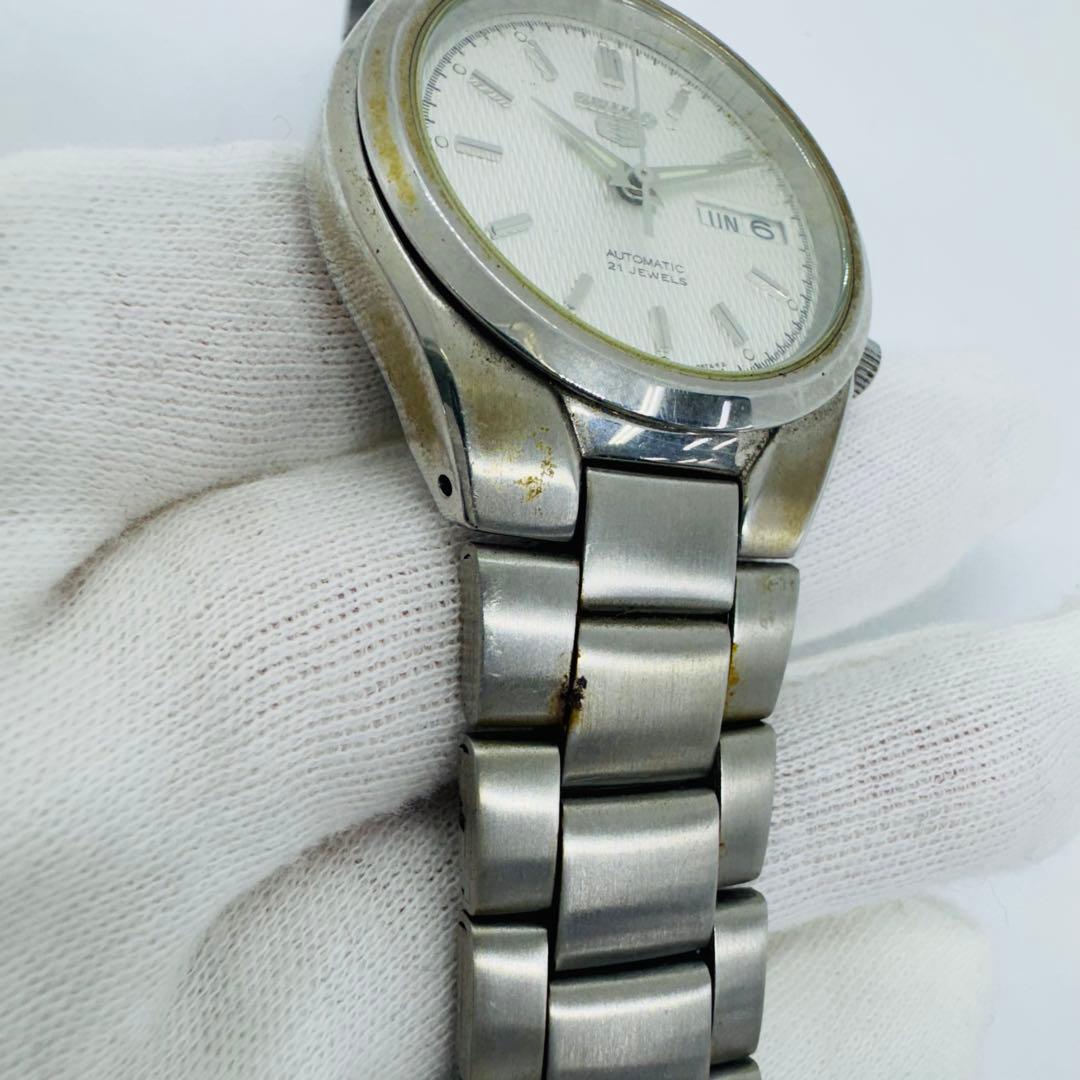 ✨SEIKO✨セイコー5✨シルバー文字盤✨デイデイト✨21JEWELS✨腕時計✨
