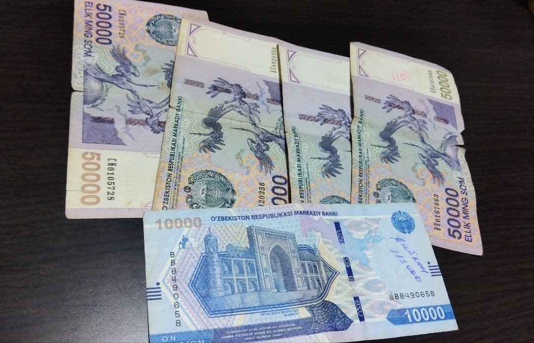 ウズベキスタン　スム　ソム　 貨幣 50000　20000 10000
