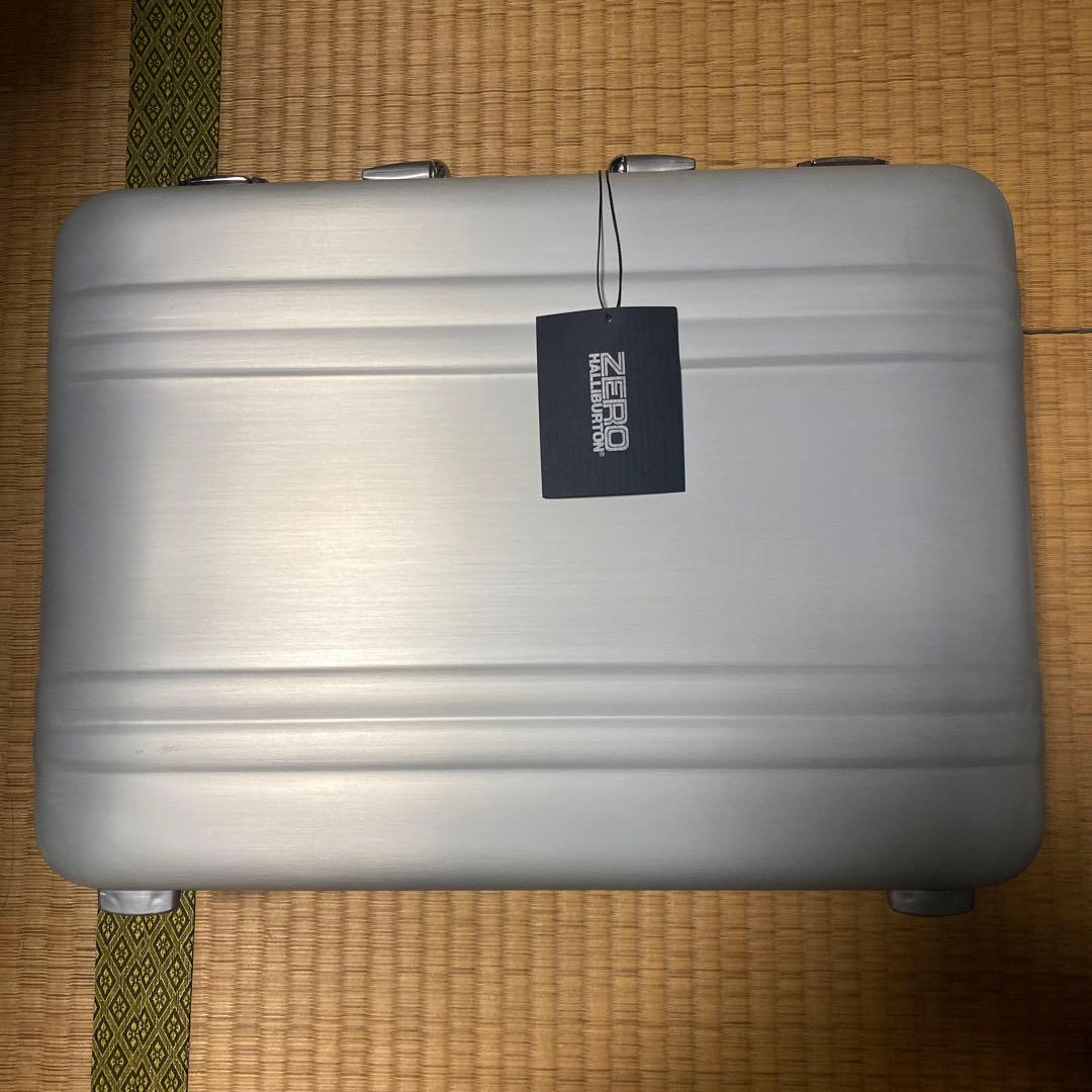 ZERO HALLIBURTON アタッシュケース