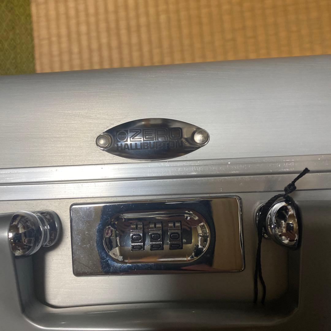 ZERO HALLIBURTON アタッシュケース