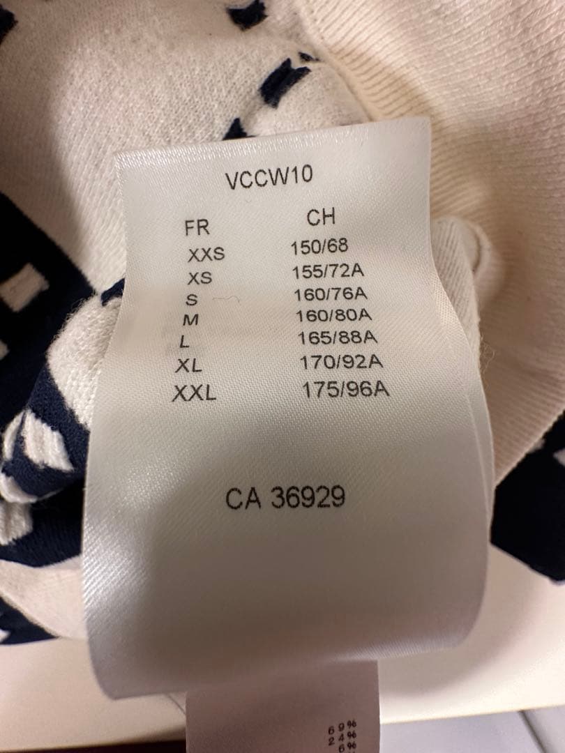 d*g様 Louis Vuitton ❤️オーバーサイズ ウール ニット セータ