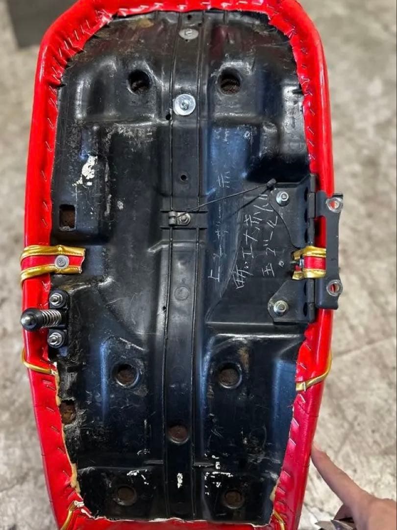 CBX400F、CBX550F三段シート80センチ