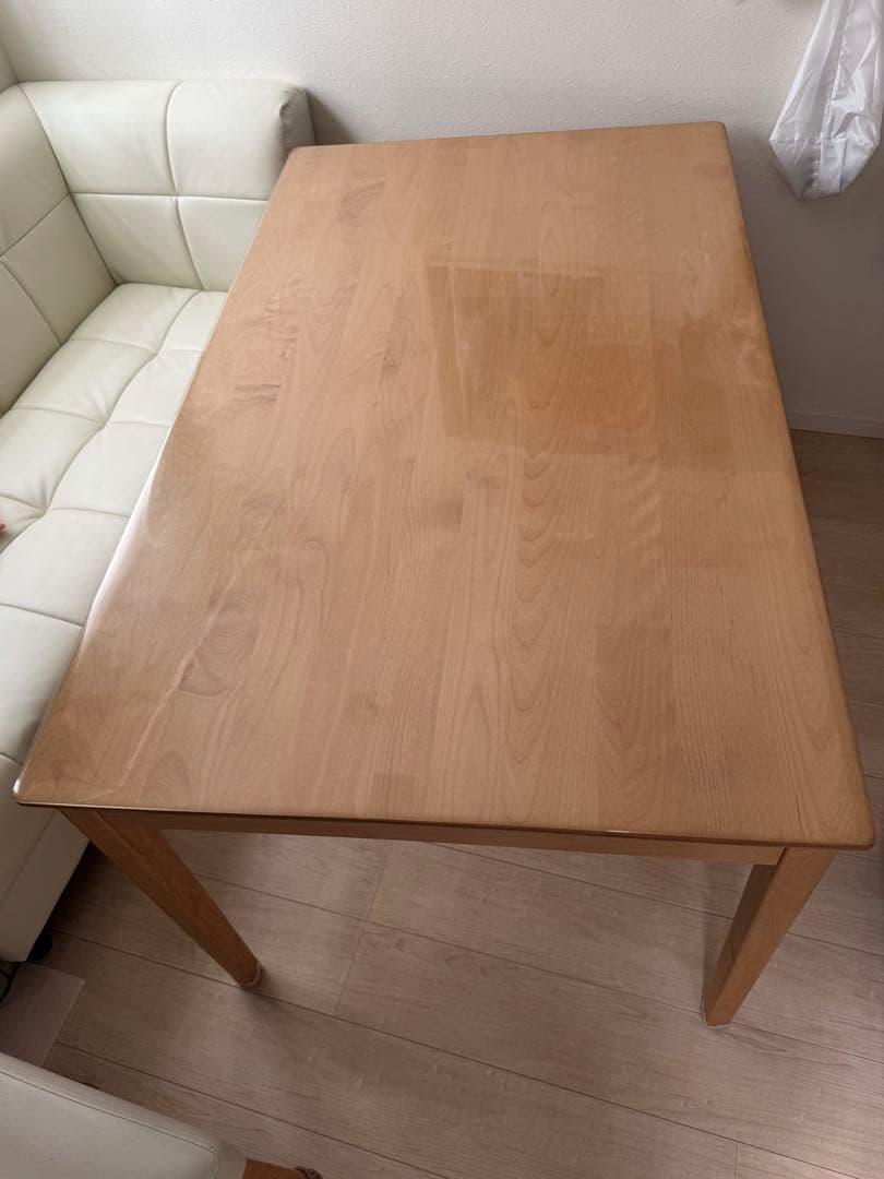 週末特価 美品　ダイニングテーブル　マット付　ERIS ISSEIKI