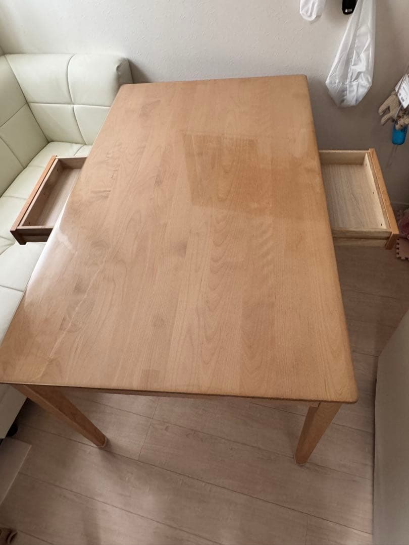 週末特価 美品　ダイニングテーブル　マット付　ERIS ISSEIKI