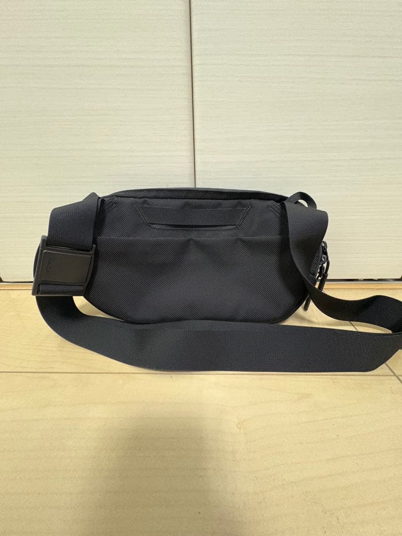 美品　Aer Day Sling 3 Black