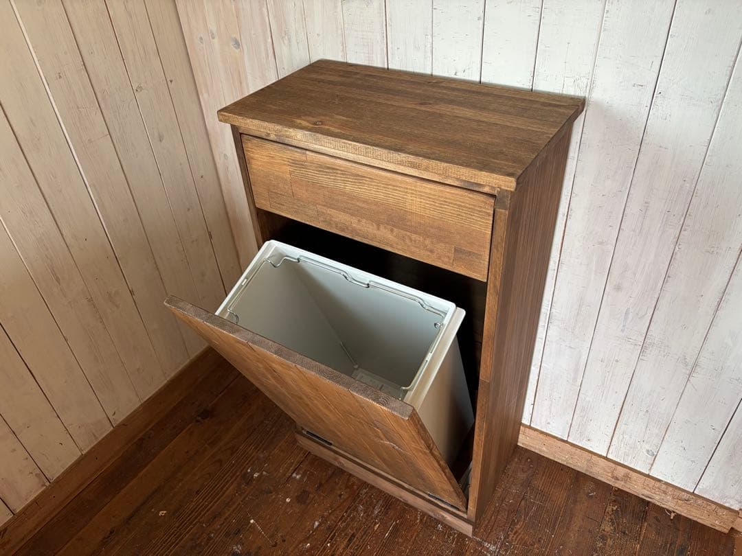 期間限定値下げ　30リットルパッタンゴミ箱　無垢材ハンドメイド家具　屋外用