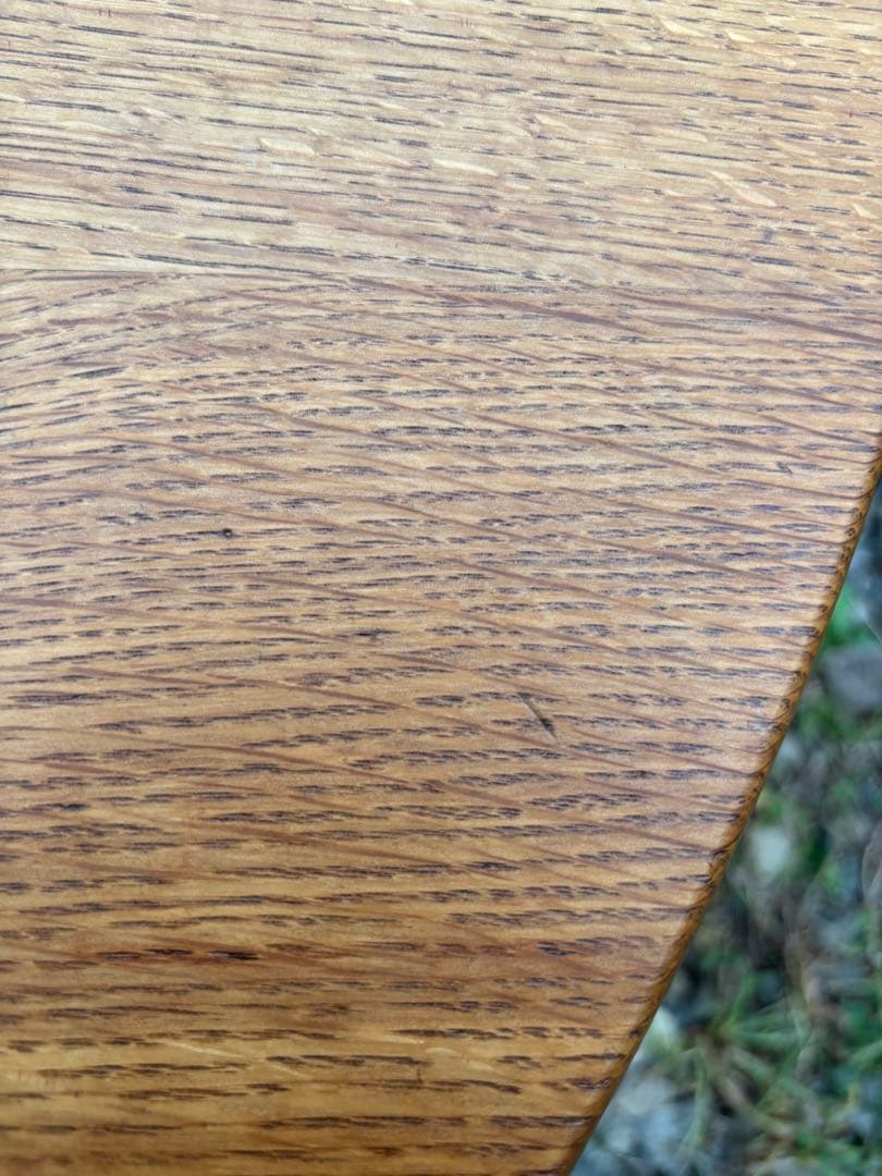 飛騨産業 キツツキ 森のことば オーク無垢材 節入り 半円形リビングローテーブル