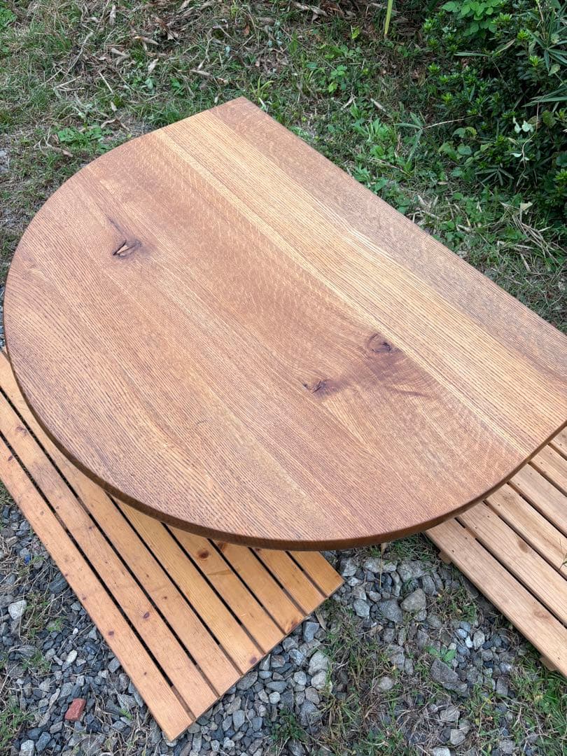 飛騨産業 キツツキ 森のことば オーク無垢材 節入り 半円形リビングローテーブル