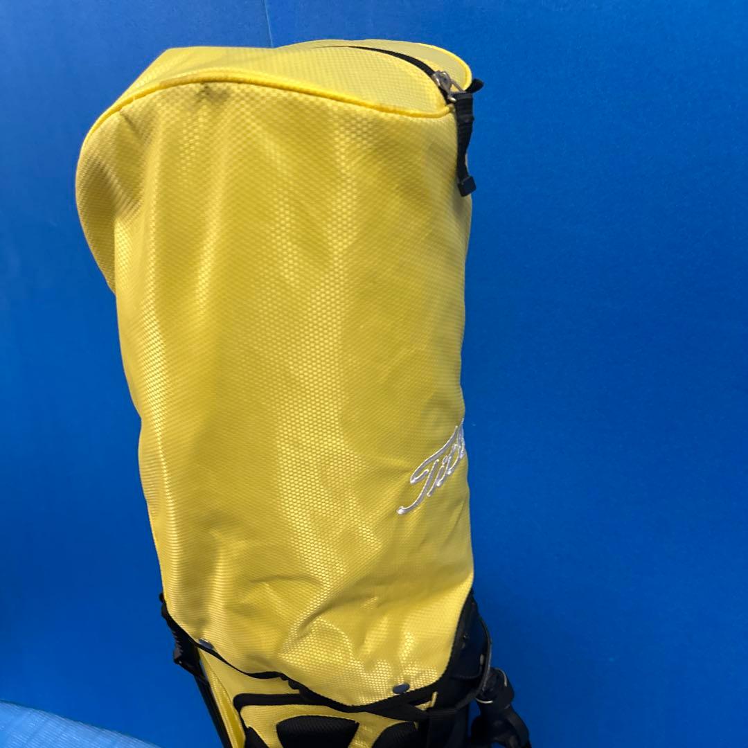 Titleistスタンド式キャディーバッグ