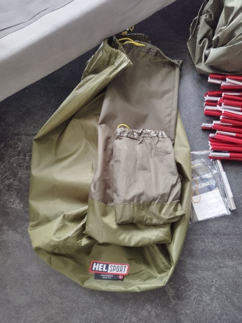 HELSPORT VARANGER DOME 8-10 バランゲルドーム